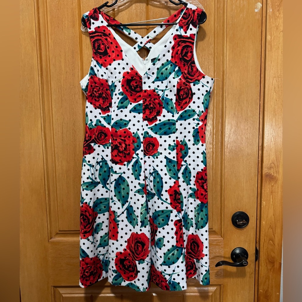 R&K Red and White Sundress V-Neck Sleeveless P to P 21 L 37”